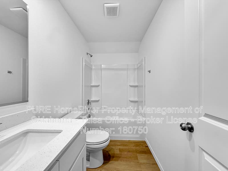 Broken Arrow House: 1624 E Gary St