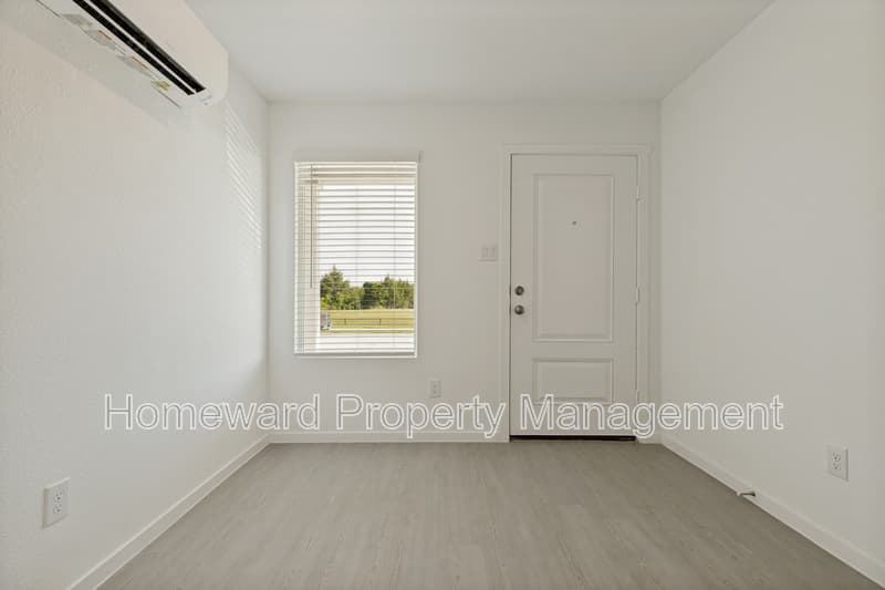 Princeton House: 1037 Bishop Creek Dr