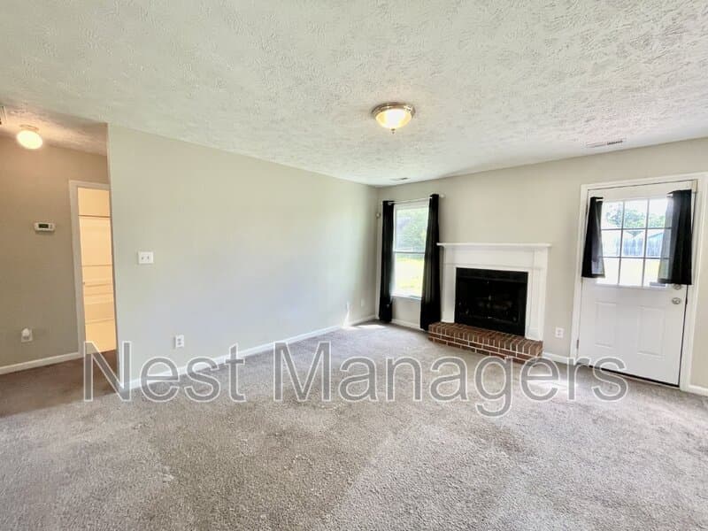 Spring Lake House: 85 Woodwind Dr