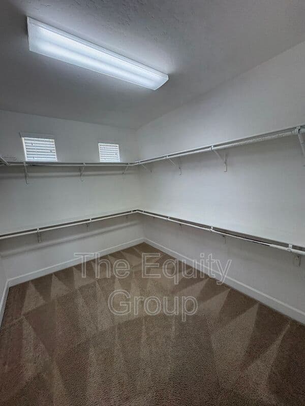 Visalia House: 3116 W Buena Vista