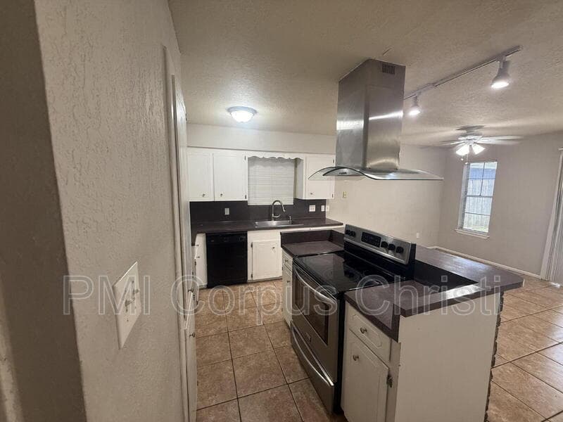 Corpus Christi Condo: 5001 Meandering Lane