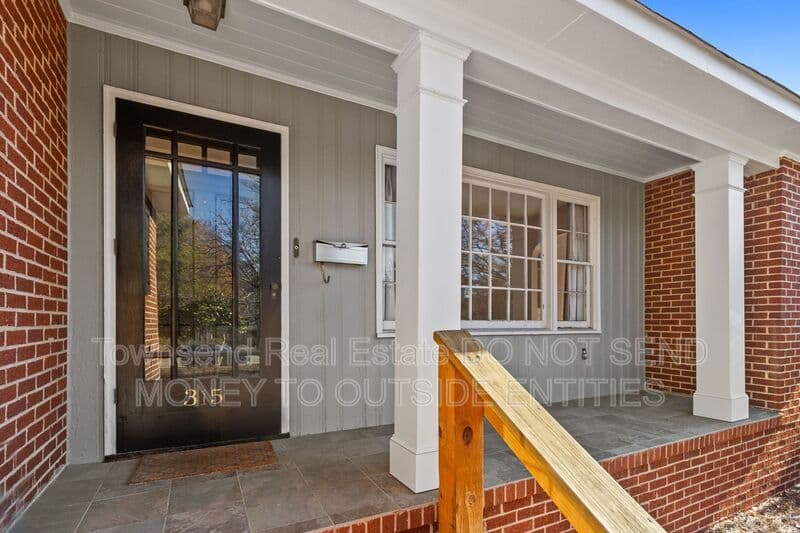 Fayetteville House: 315 Fairfield Dr.
