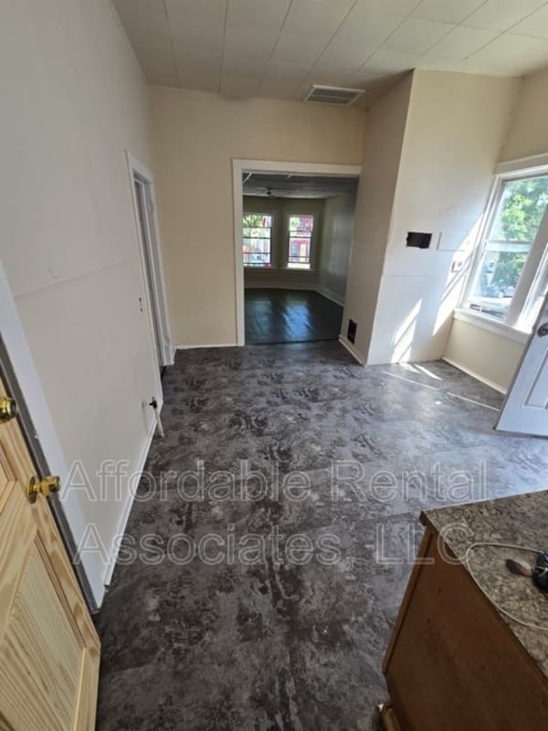 Milwaukee Condo: 1643 S 7th ST