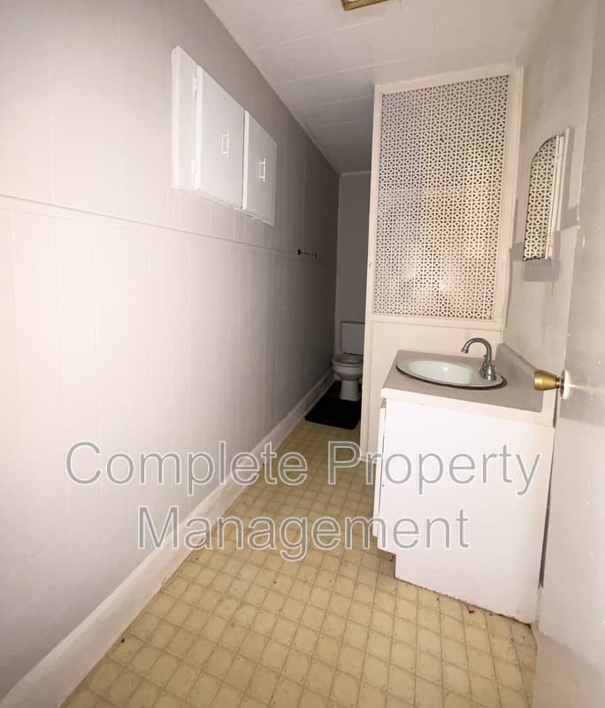 Bessemer House: 1015 11th Street North