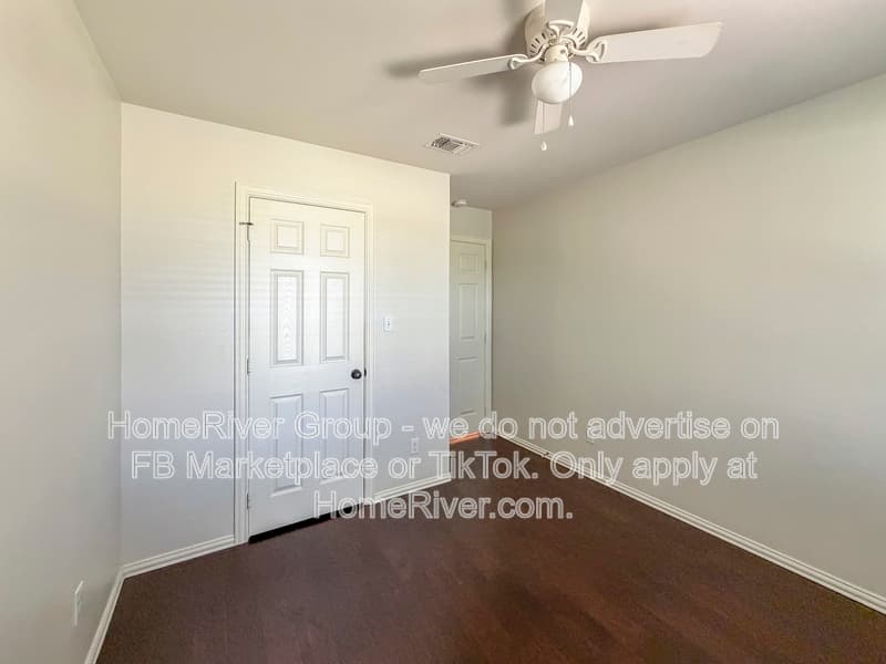 Sherman House: 3017 N Hickory St