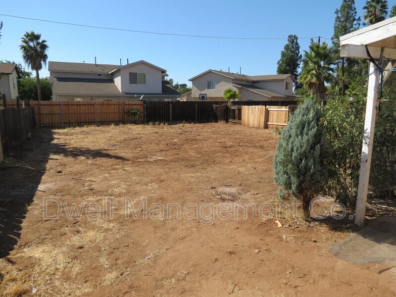 El Cajon House: 1420 Diamond Ln