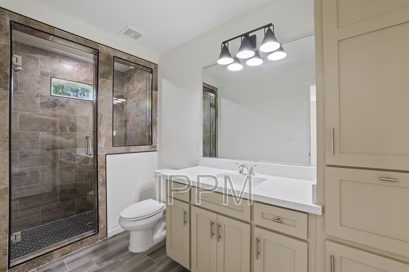 Weslaco House: 620 Llano Grande