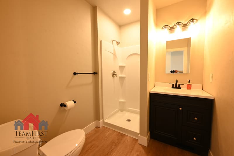 Black Creek Condo: 205 North Maple Street - 102