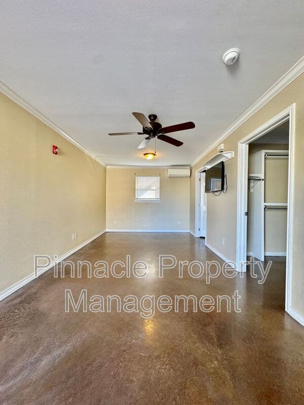 San Angelo Condo: 350 W Avenue L