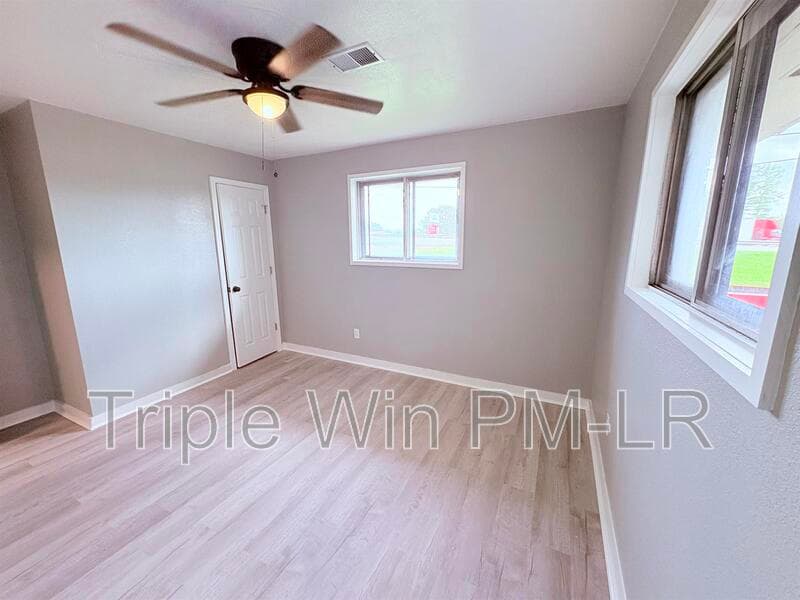 Cabot House: 8475 John Harden Drive