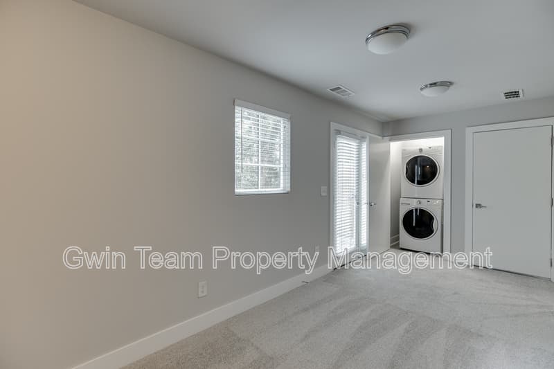 Atlanta Townhome: 721 Taylor Ct