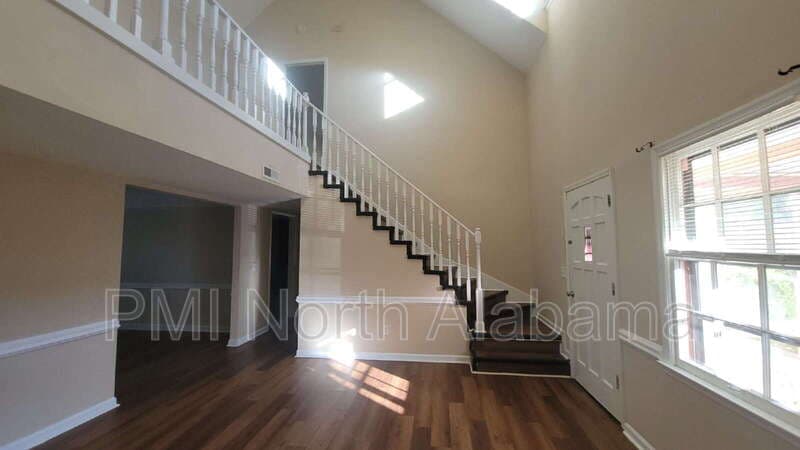 Huntsville House: 1021 Sandy Springs Rd NW
