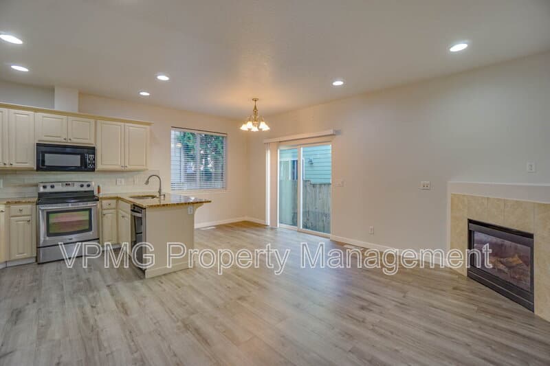 Vancouver Townhome: 2839 NE Stapleton Rd