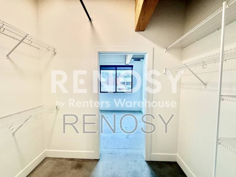 Des Moines Condo: 2701 Ingersoll Ave