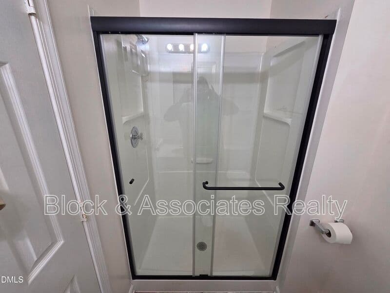 Raleigh Condo: 2011 Quaker Lndg