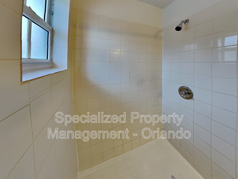 Orlando House: 101 Samuel St