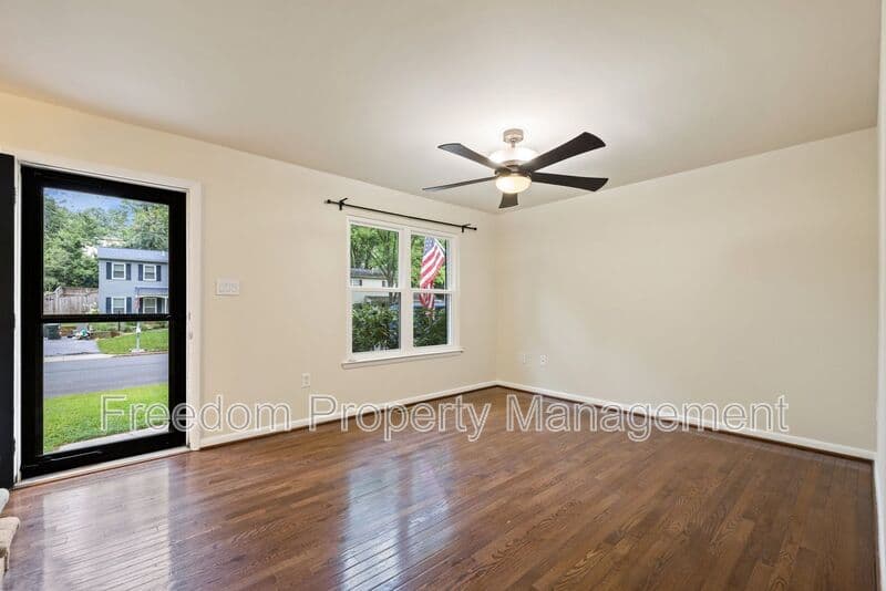 Woodbridge House: 5256 Sudberry Ln