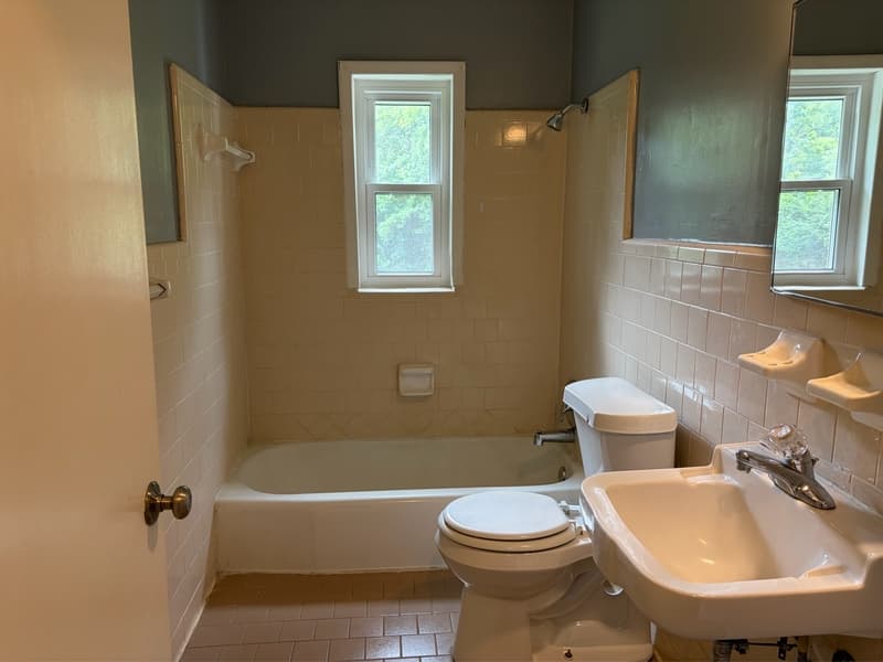 Tallahassee House: 733 Putnam Drive