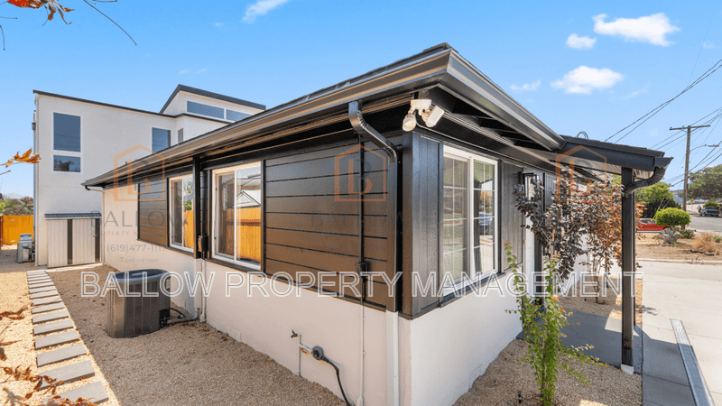 San Diego House: 2915 Ulric Street