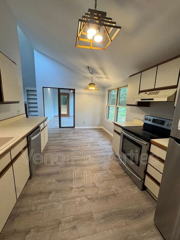 Ballston Spa House: 17 Sand Spurrey Road