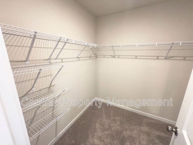 Spartanburg House: 6018 Tavener Drive