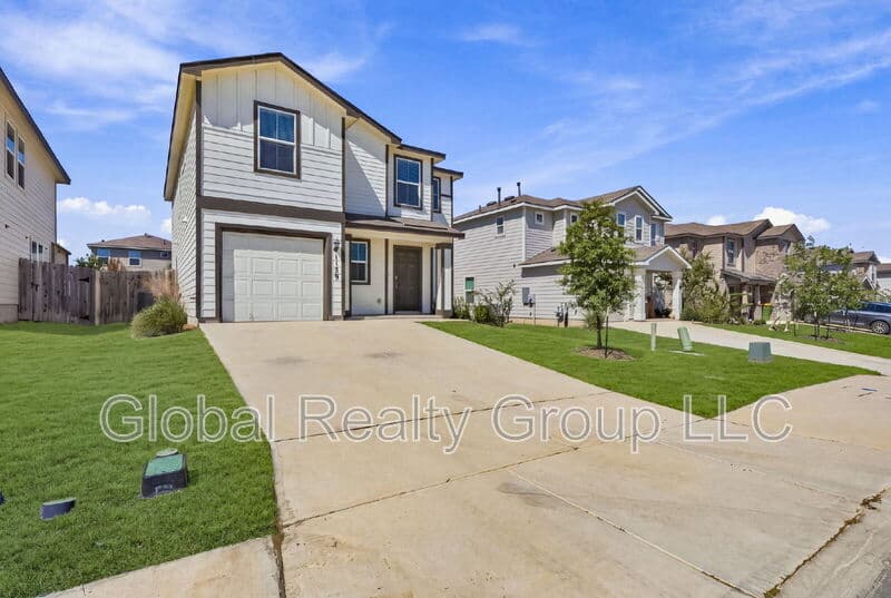 San Antonio House: 1159 Pacific Monarch
