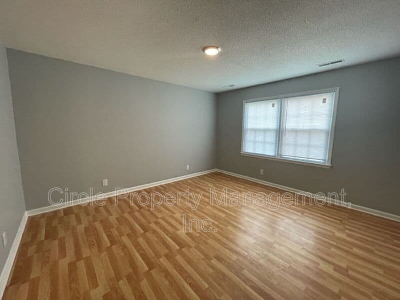 Meridianville Condo: 111 Claybill Drive NW