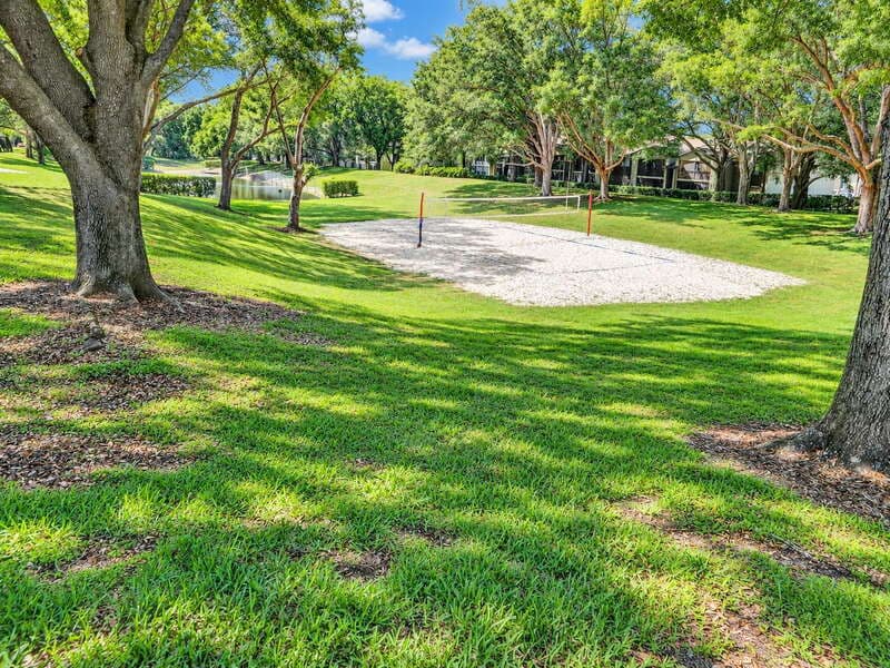 Altamonte Springs Condo: 305 Lakepointe Drive