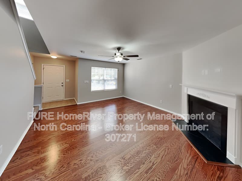 Kernersville House: 4419 Westhill Pl