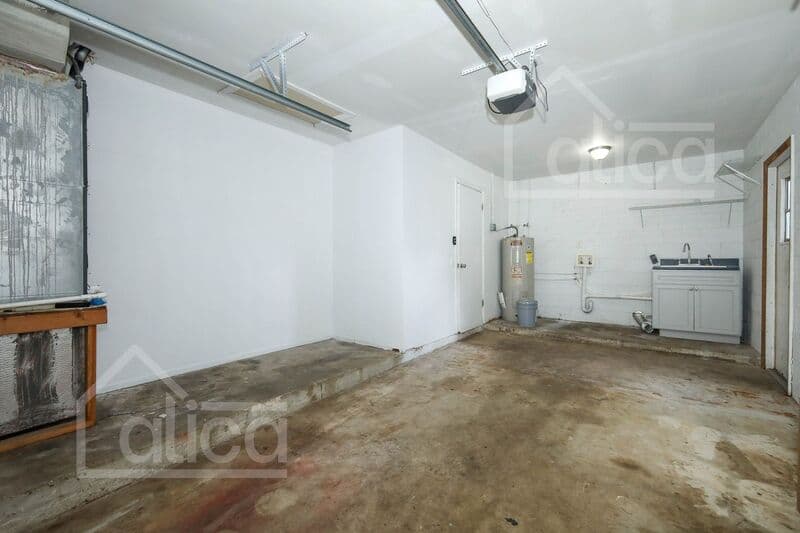 Orlando House: 1010 Vigo Ave