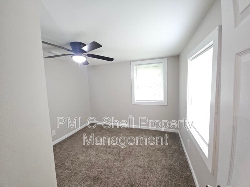 Pensacola House: 3258 Peagler Plaza Rd