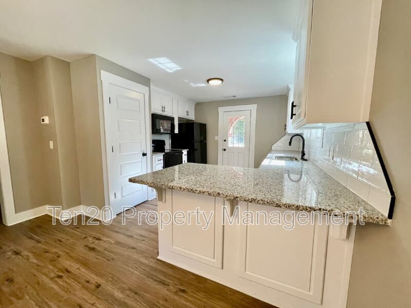 Phenix City House: 1720 19th Avenue