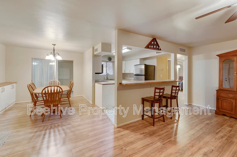 Mesa House: 5328 E Decatur St