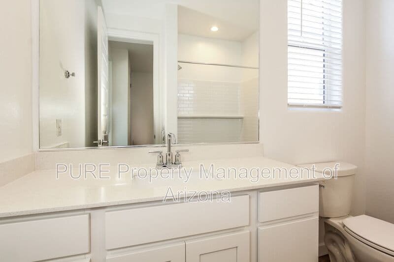 Phoenix House: 9524 W Flower St