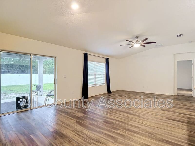 Hudson House: 12542 Achasta Blvd