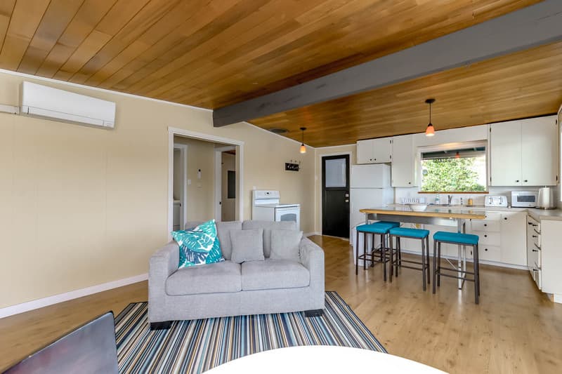 Anderson Island House: 11415 Larson Road
