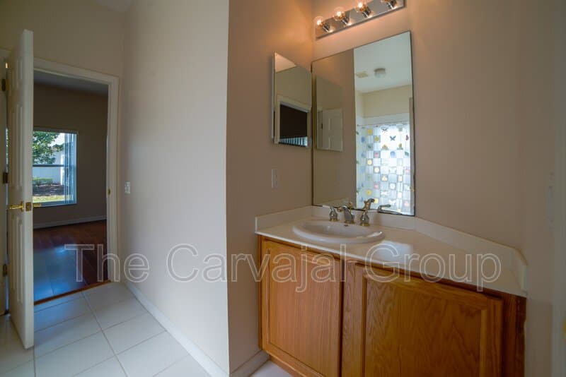 Poinciana House: 1196 Glendora Road North