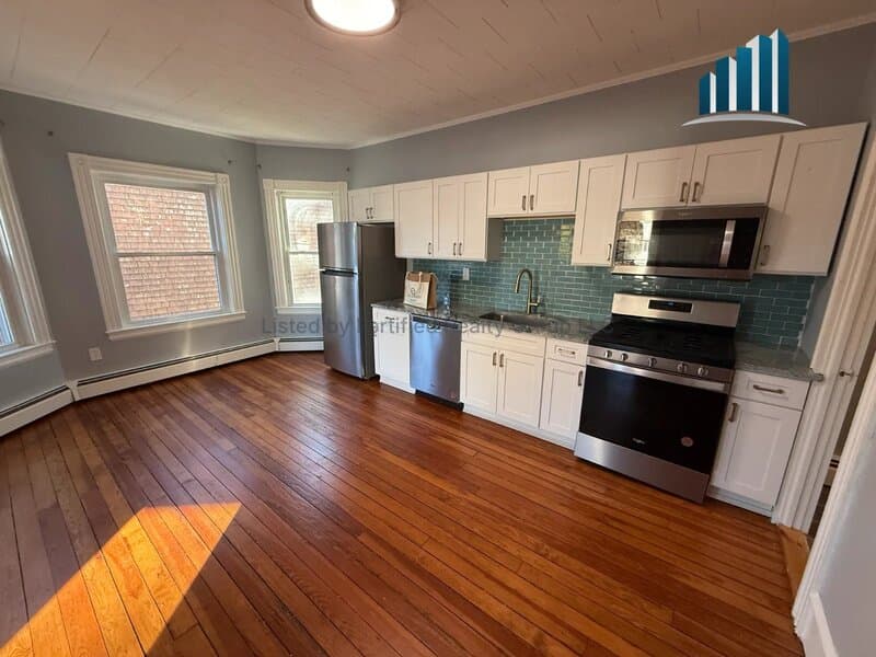 Fall River Condo: 76 Stetson St