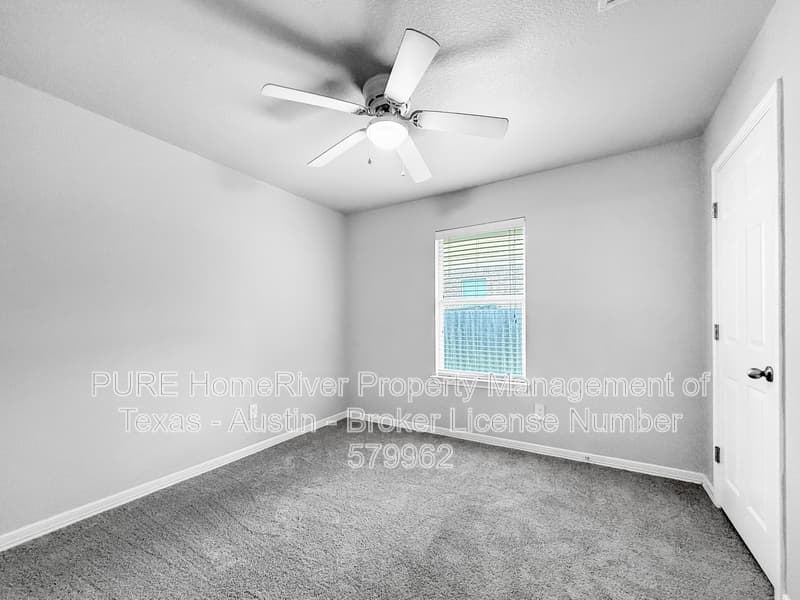 Round Rock House: 4235 Fairmeadow Dr