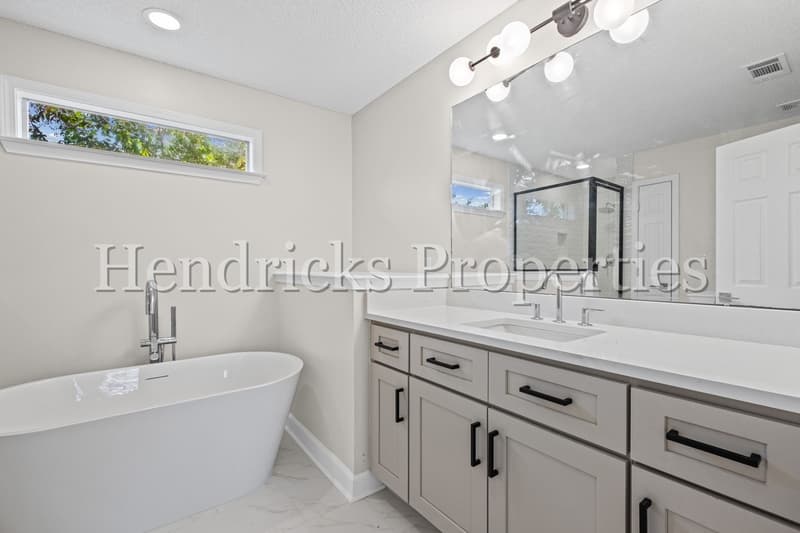 Memphis House: 8697 Citrus Bend Drive
