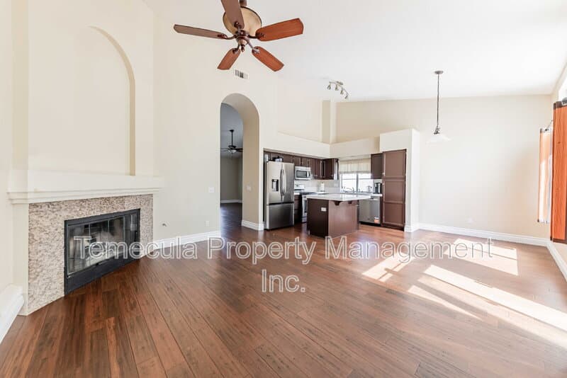 Temecula House: 31827 Corte Positas