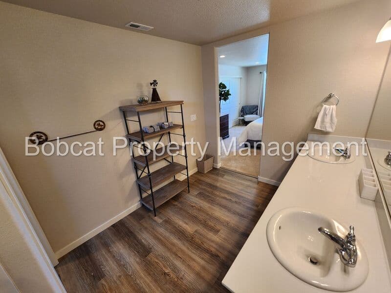 Carson City Townhome: 3487 E Garden St