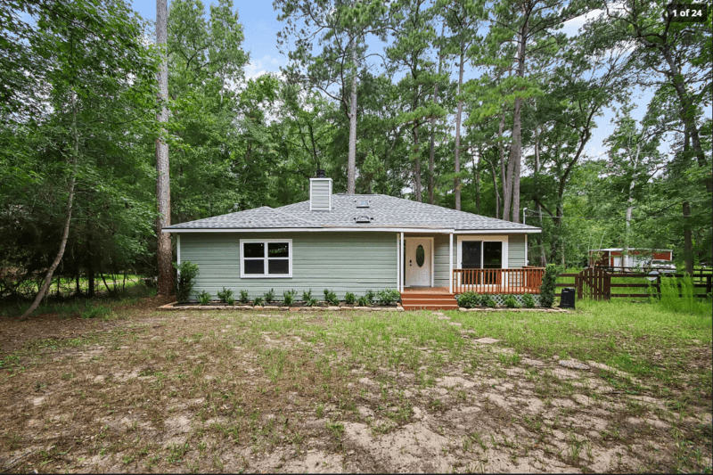 Magnolia House: 25319 Penguin Street
