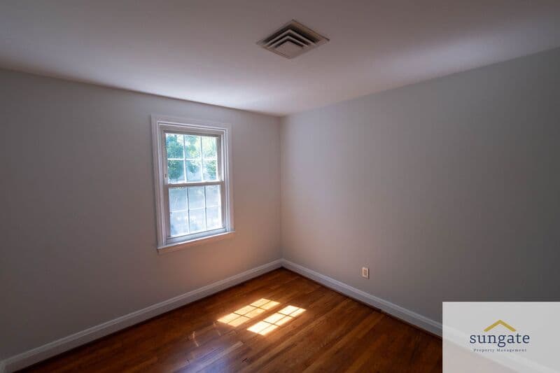Towson Townhome: 211 Burke Ave