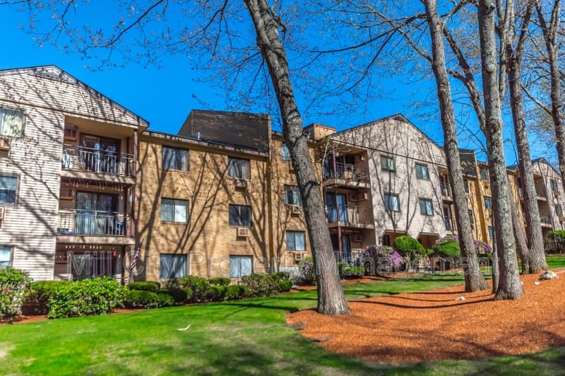 Manchester Condo: 23 Country Club Drive - 1036