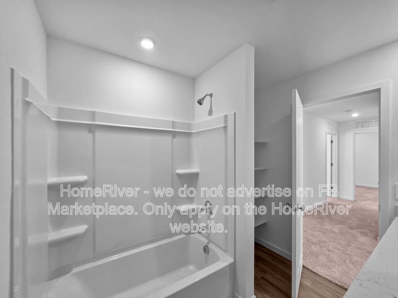 Florence House: 578 W Van Haren St