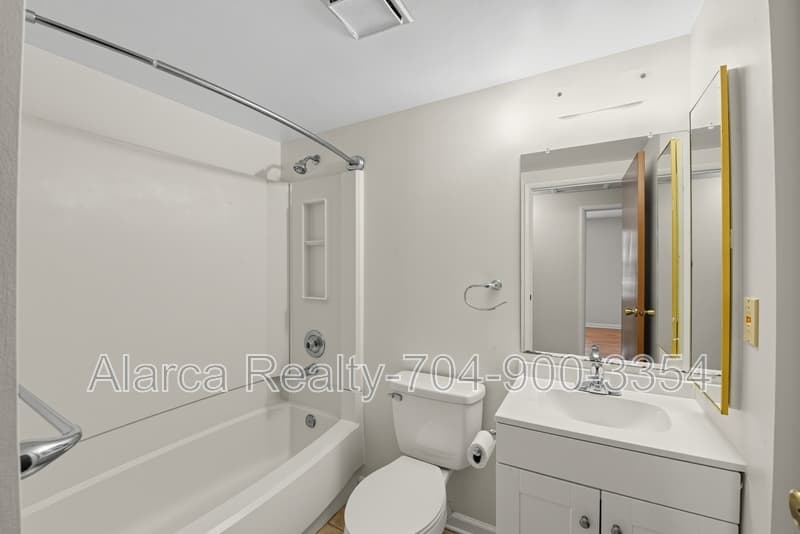 Charlotte House: 2535 Nickelridge Ct