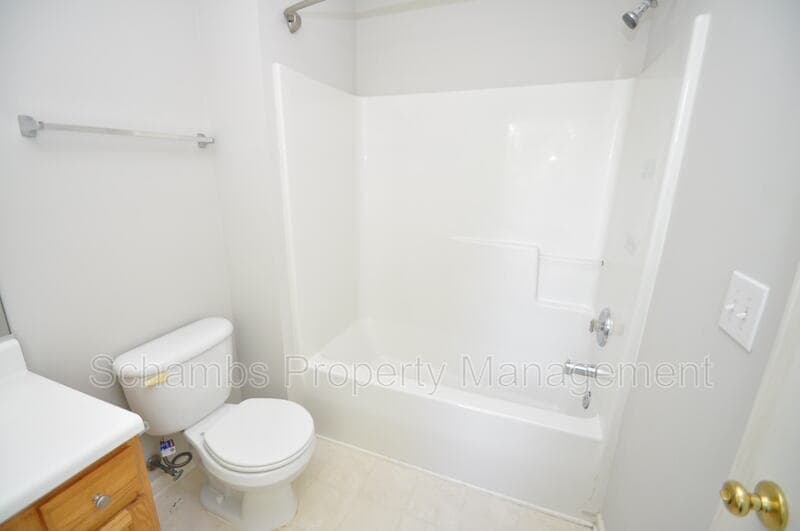 Raleigh House: 10945 Pendragon Pl