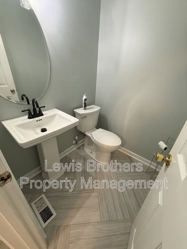 Richmond House: 3209 Purvis Road
