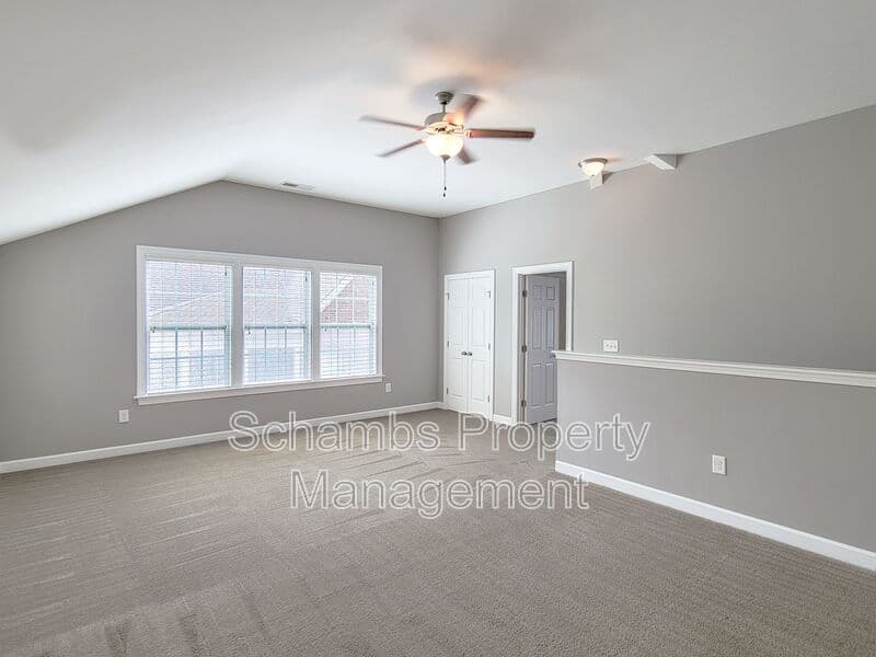 Fuquay Varina House: 414 Banagher Ln
